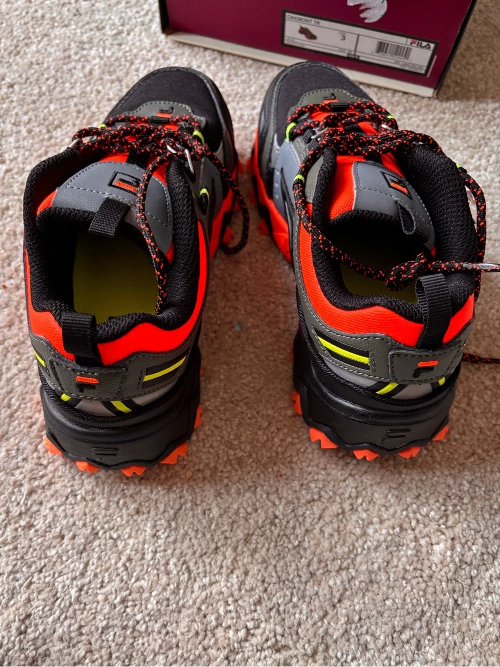 Fila Oakmont TR Trail Hiking Sneakers Kids Size 3 EU 35 Black Orange NWT
